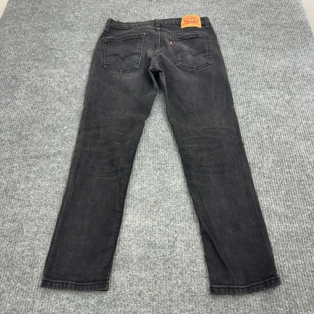 Levis measurements waist
